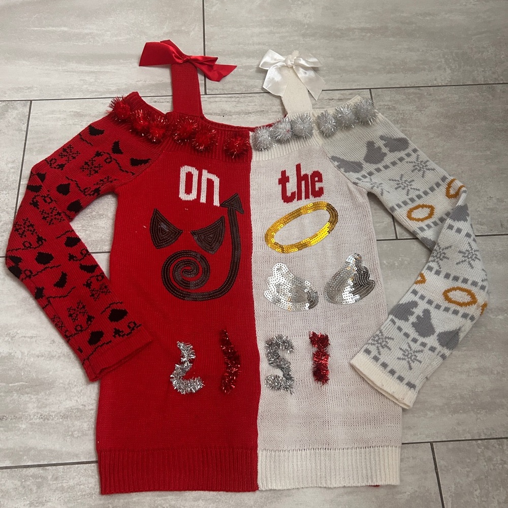 Planet Gold Christmas Ugly sweater size M
Used once